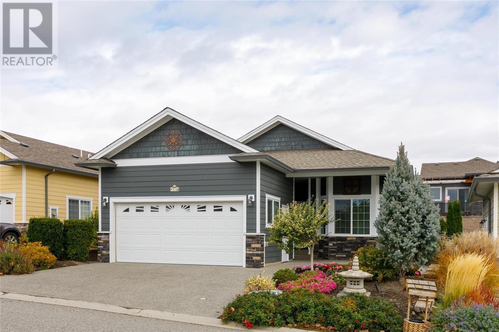 2097 Acorn Crescent