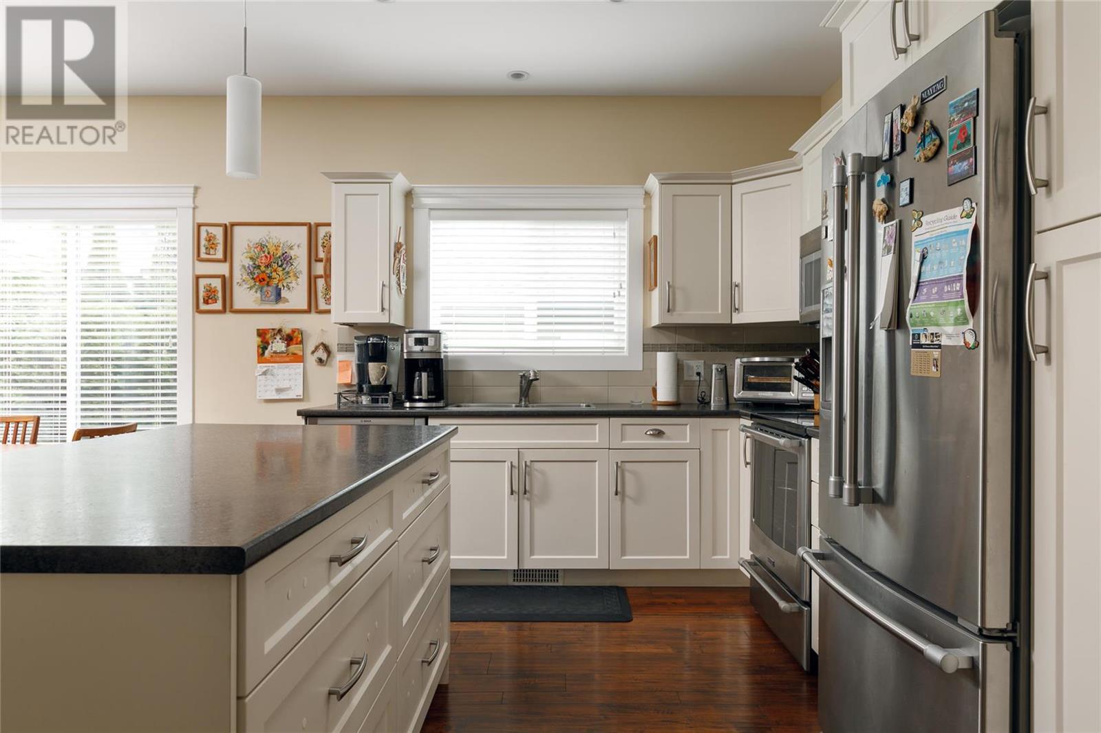 2097 Acorn Crescent