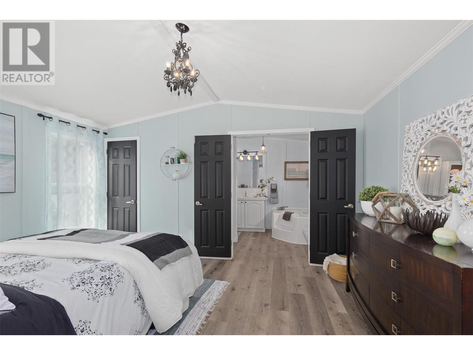 5371 Princeton Avenue Unit# 18, #18