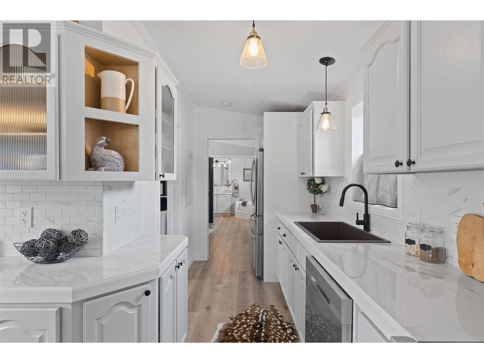 5371 Princeton Avenue Unit# 18, #18