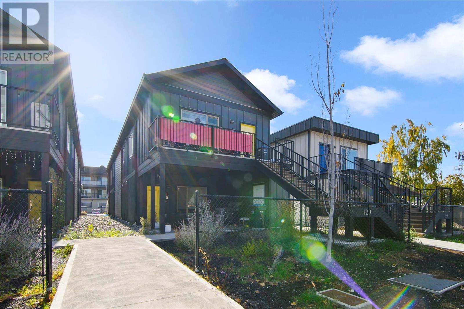 120 Calgary Avenue