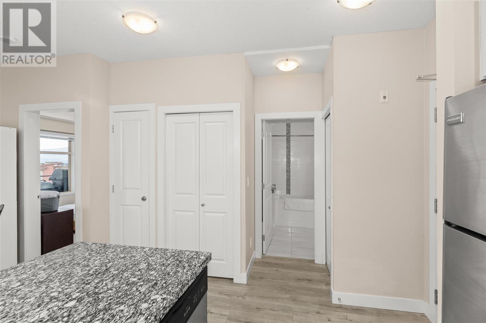 3220 Skyview Lane Unit# 301, #301