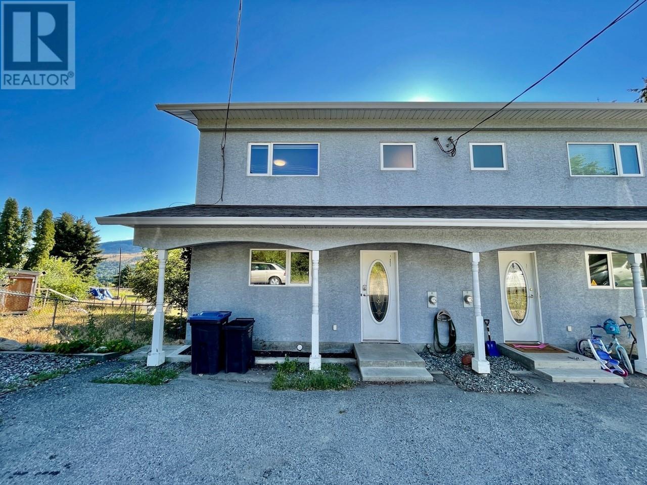 9925-9927 Okanagan Centre Road E