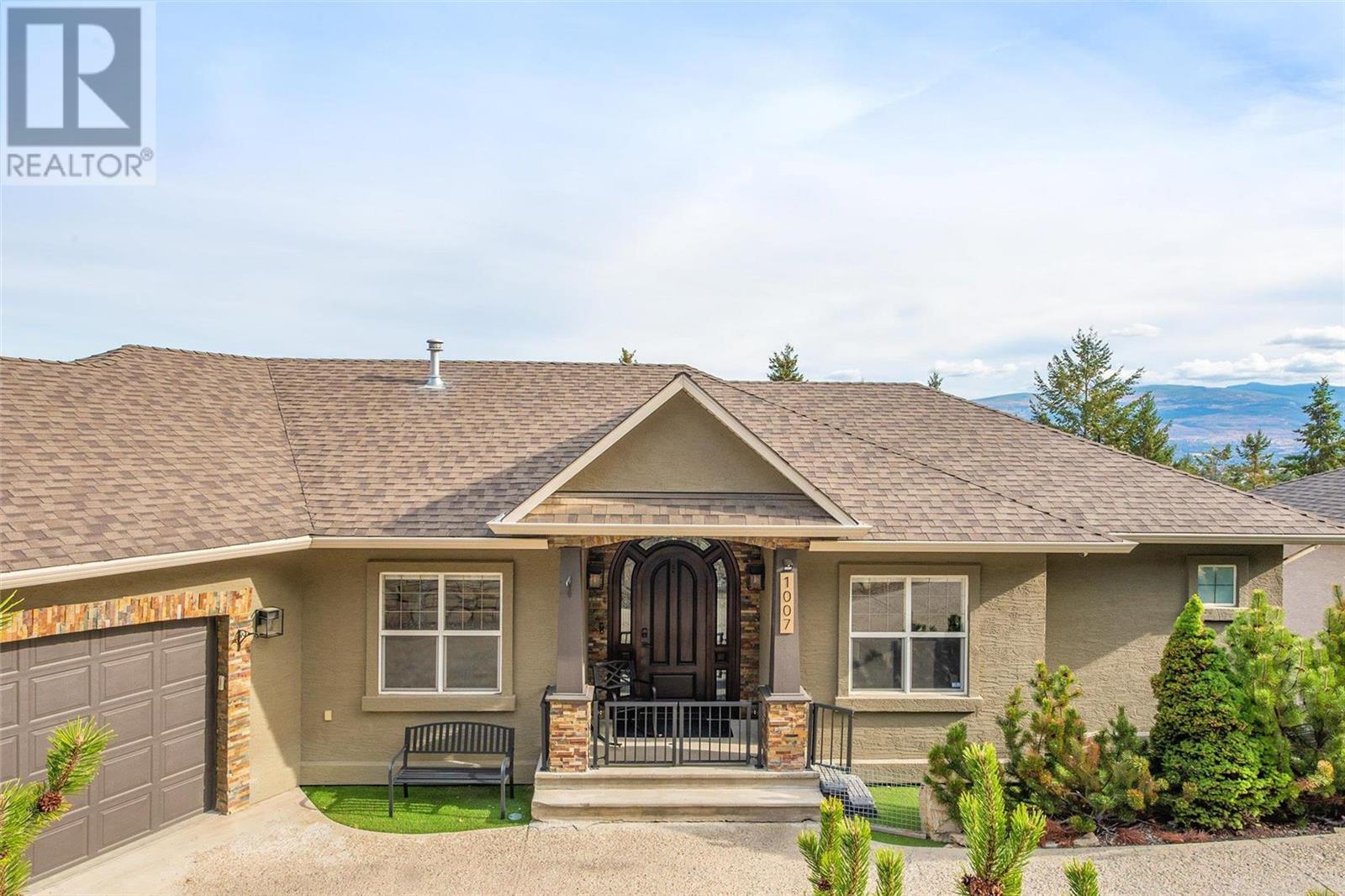 1007 Aurora Heights