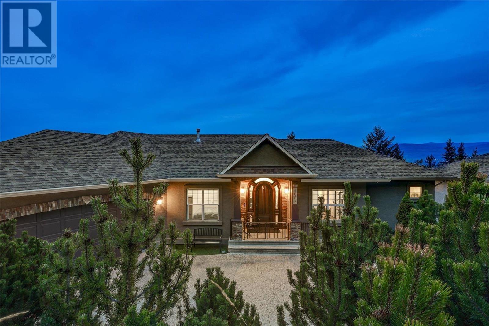1007 Aurora Heights