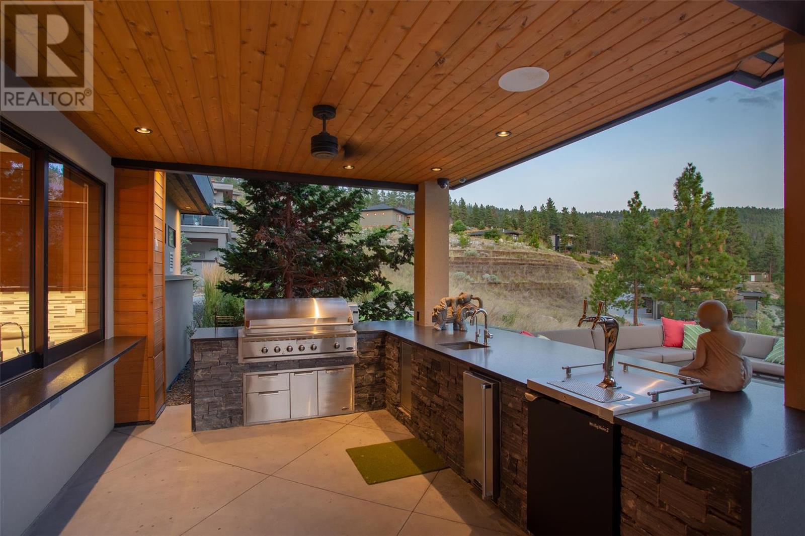 1669 Lakestone Drive