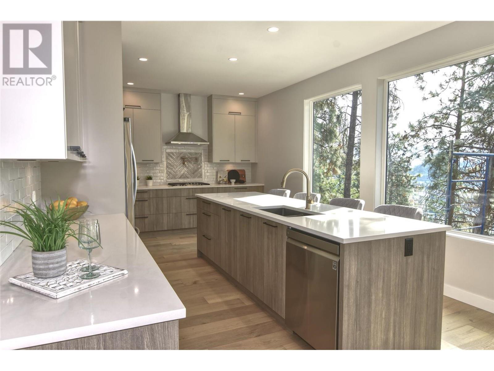 2021 Spyglass Way