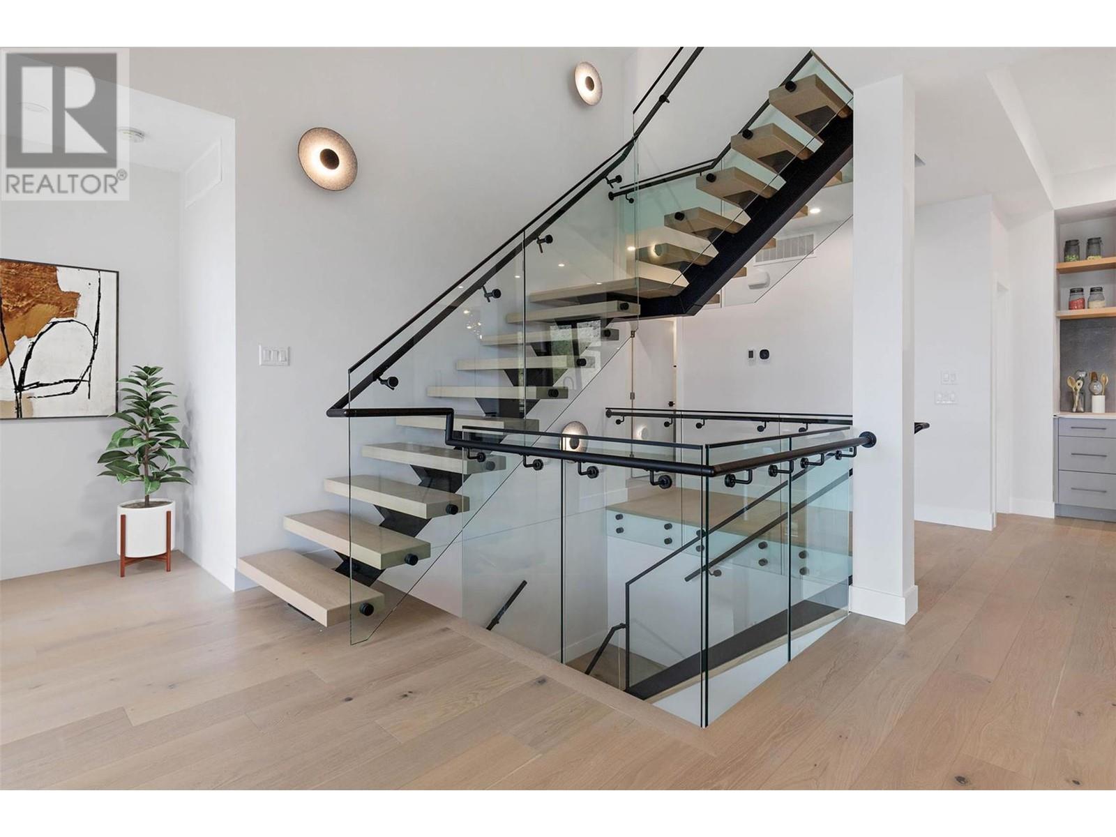 9841 Beacon Hill Drive