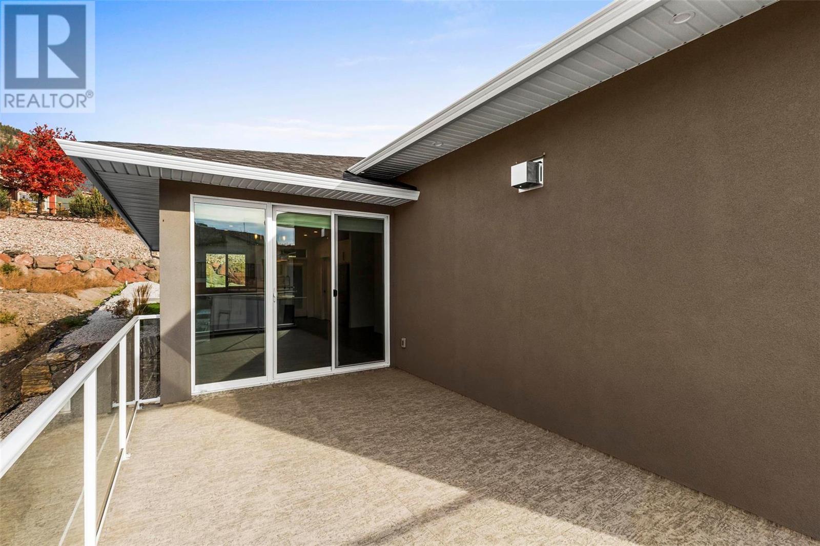 2804 Canyon Crest Drive