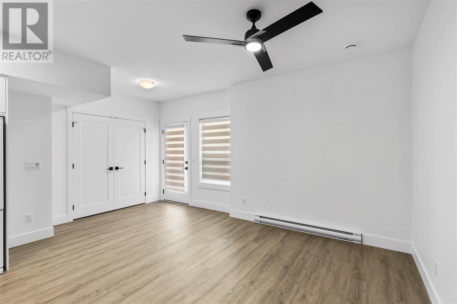 2804 Canyon Crest Drive