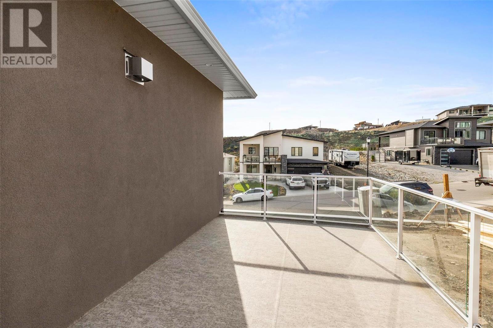 2804 Canyon Crest Drive