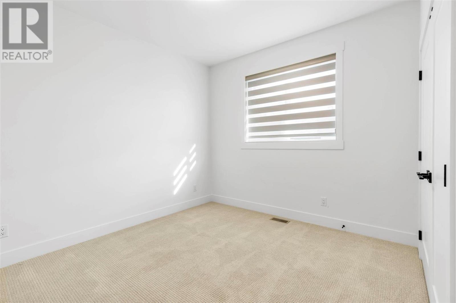 2804 Canyon Crest Drive