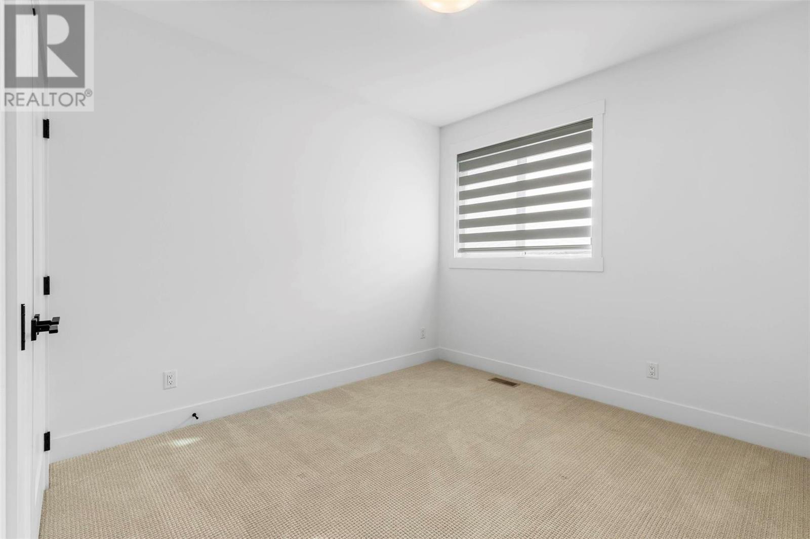 2804 Canyon Crest Drive