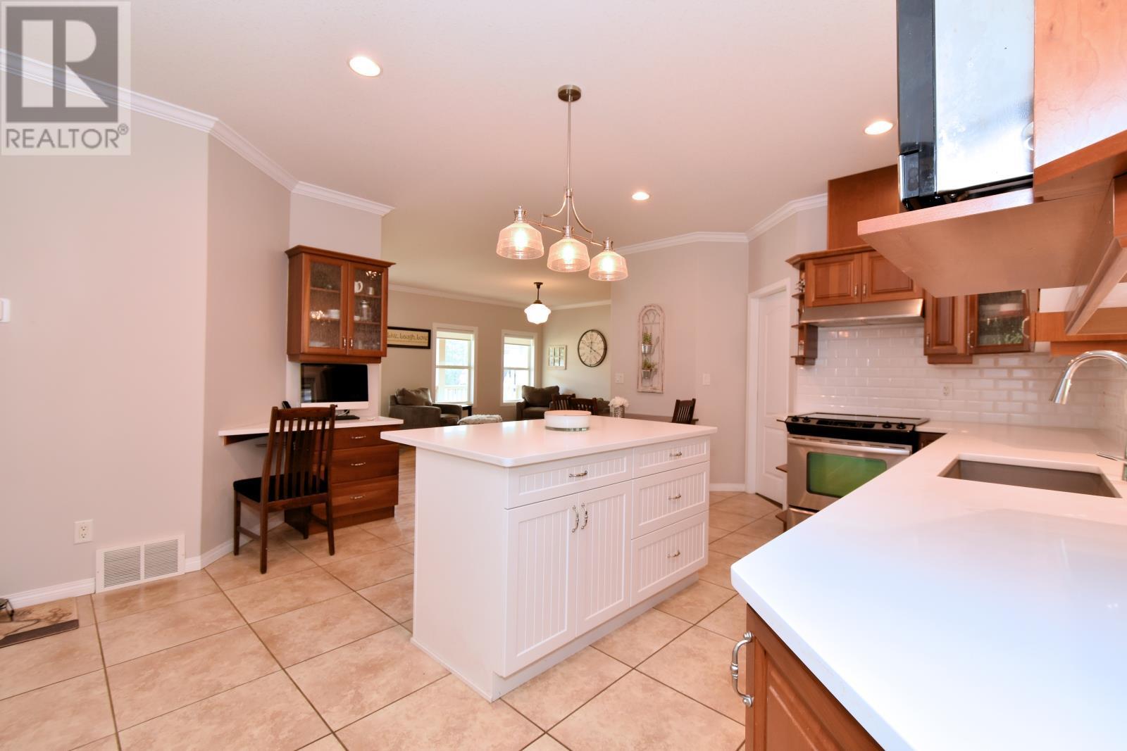 2525 Valley Place