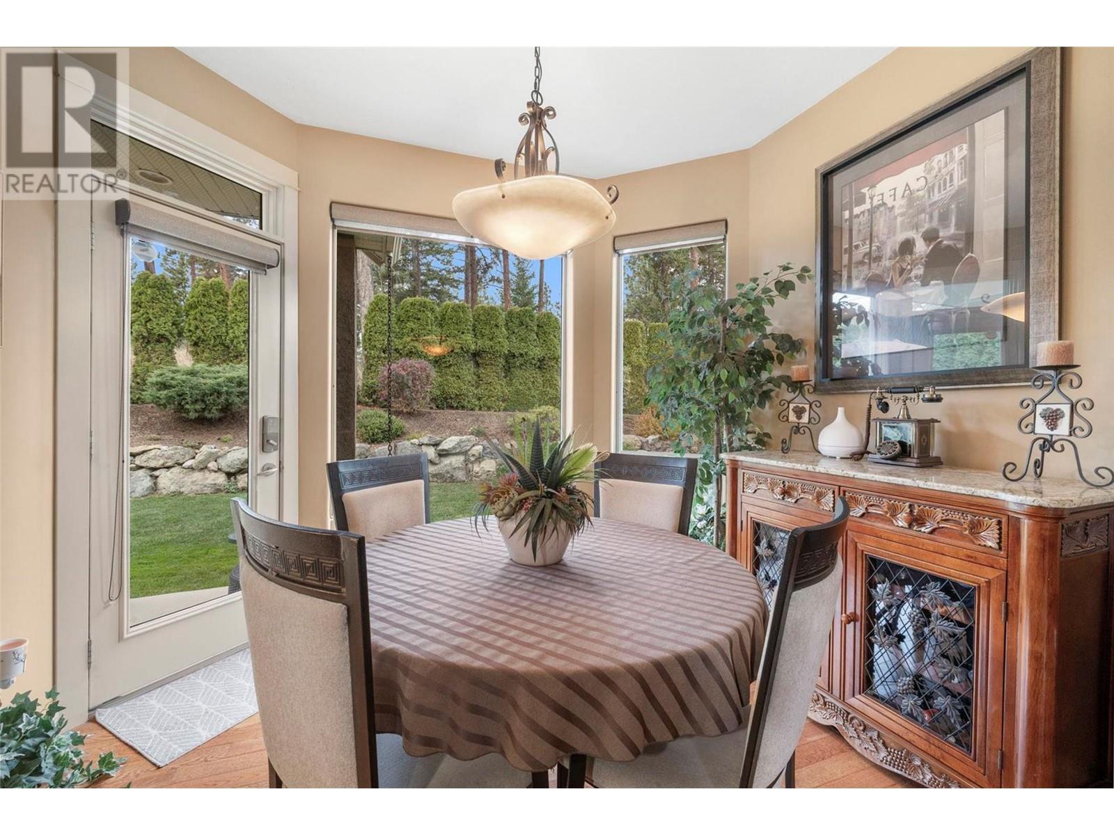 1882 Bayview Court