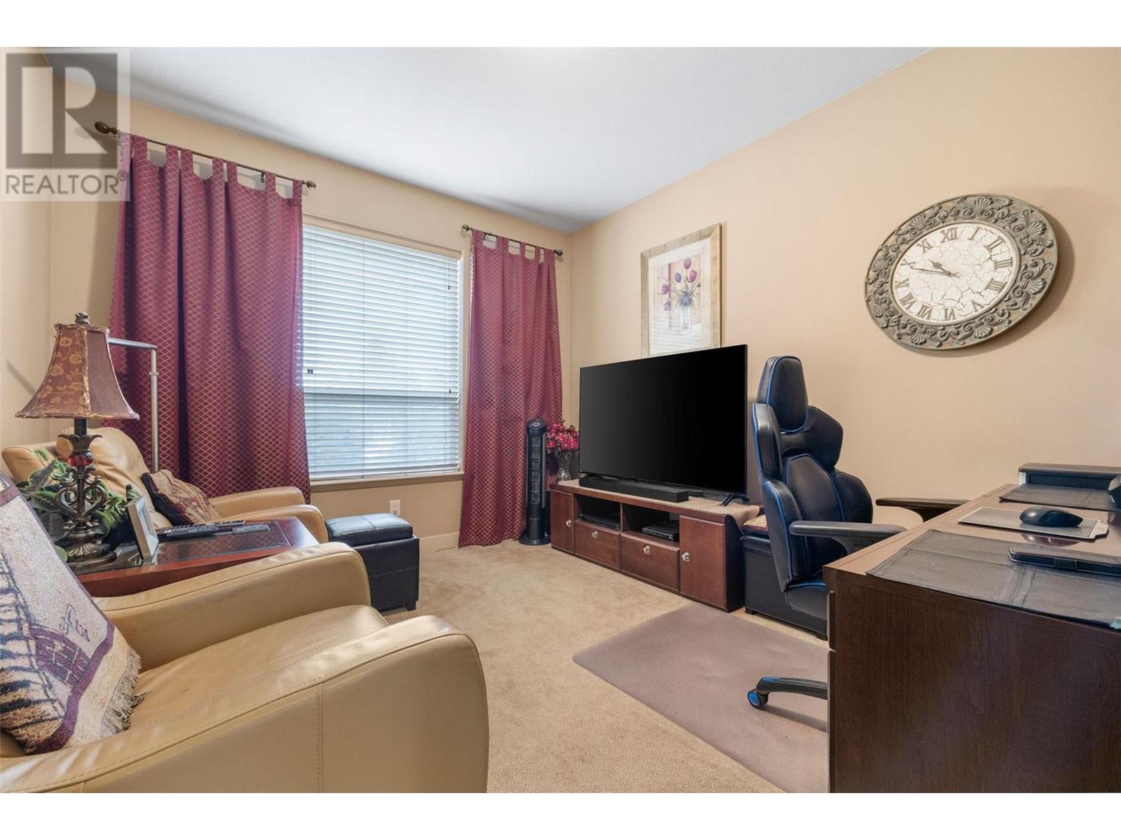1882 Bayview Court