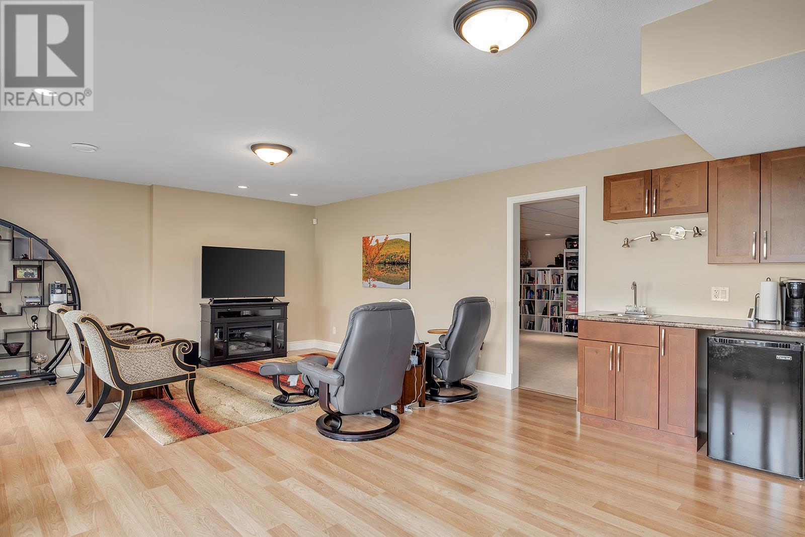 2162 Serrento Lane