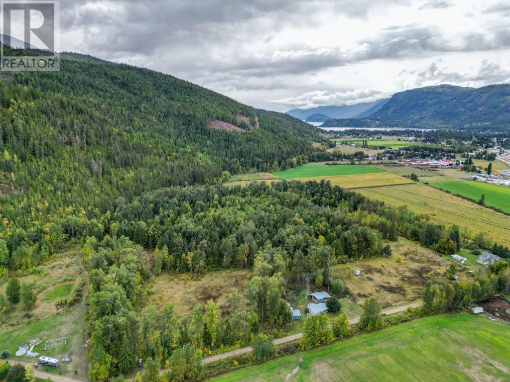 1500 Stadnicki Road