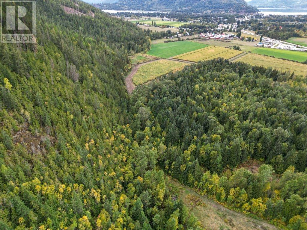 1500 Stadnicki Road
