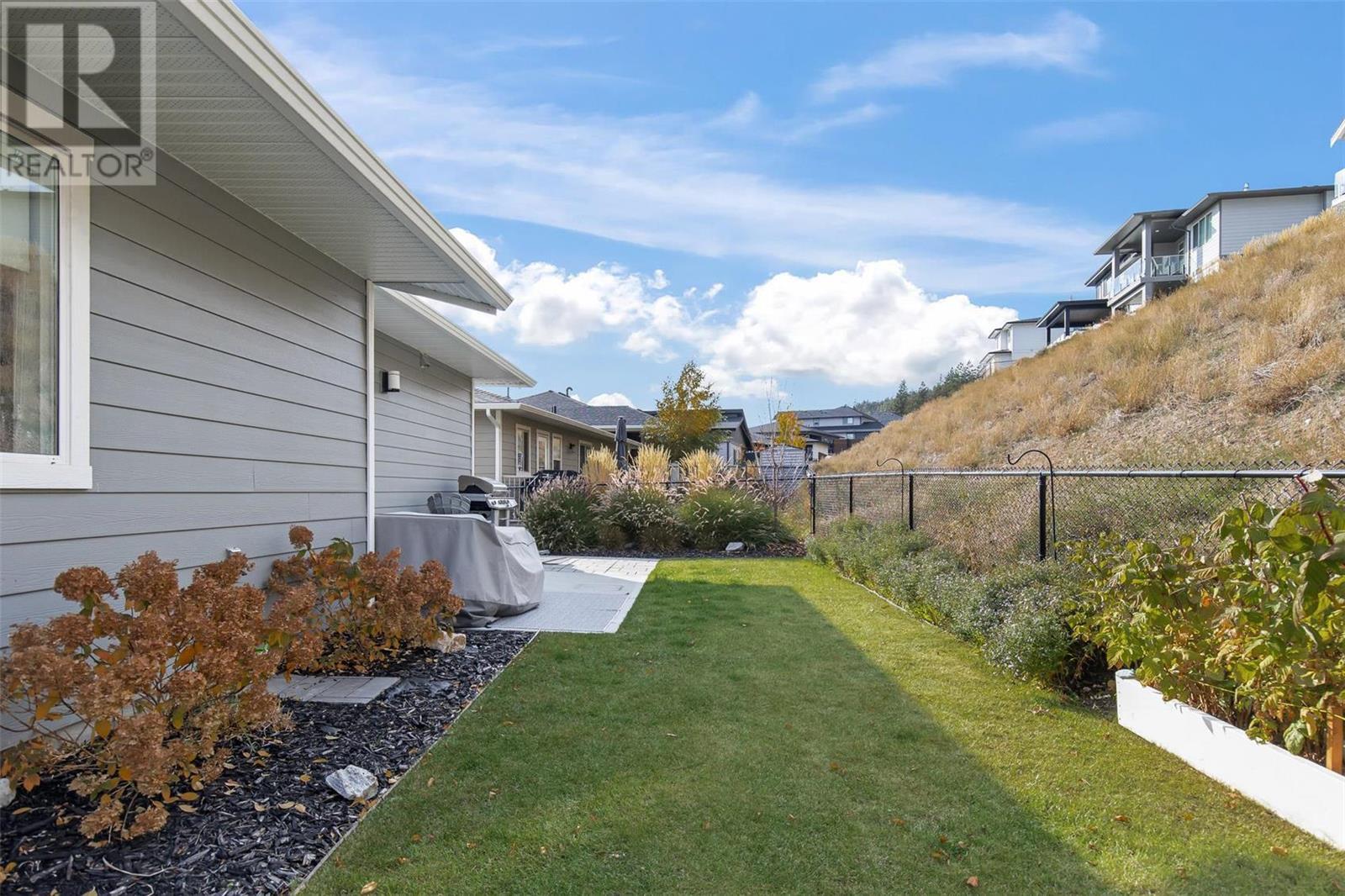 2612 Paramount Drive