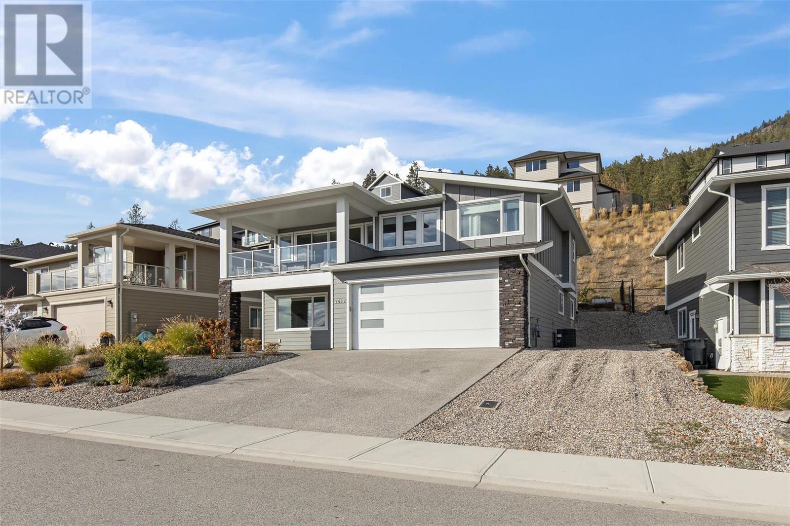 2612 Paramount Drive