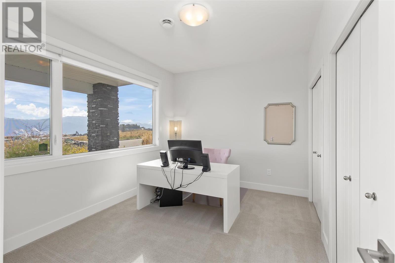 2612 Paramount Drive