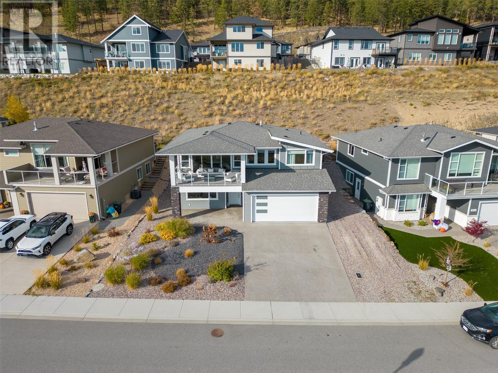 2612 Paramount Drive