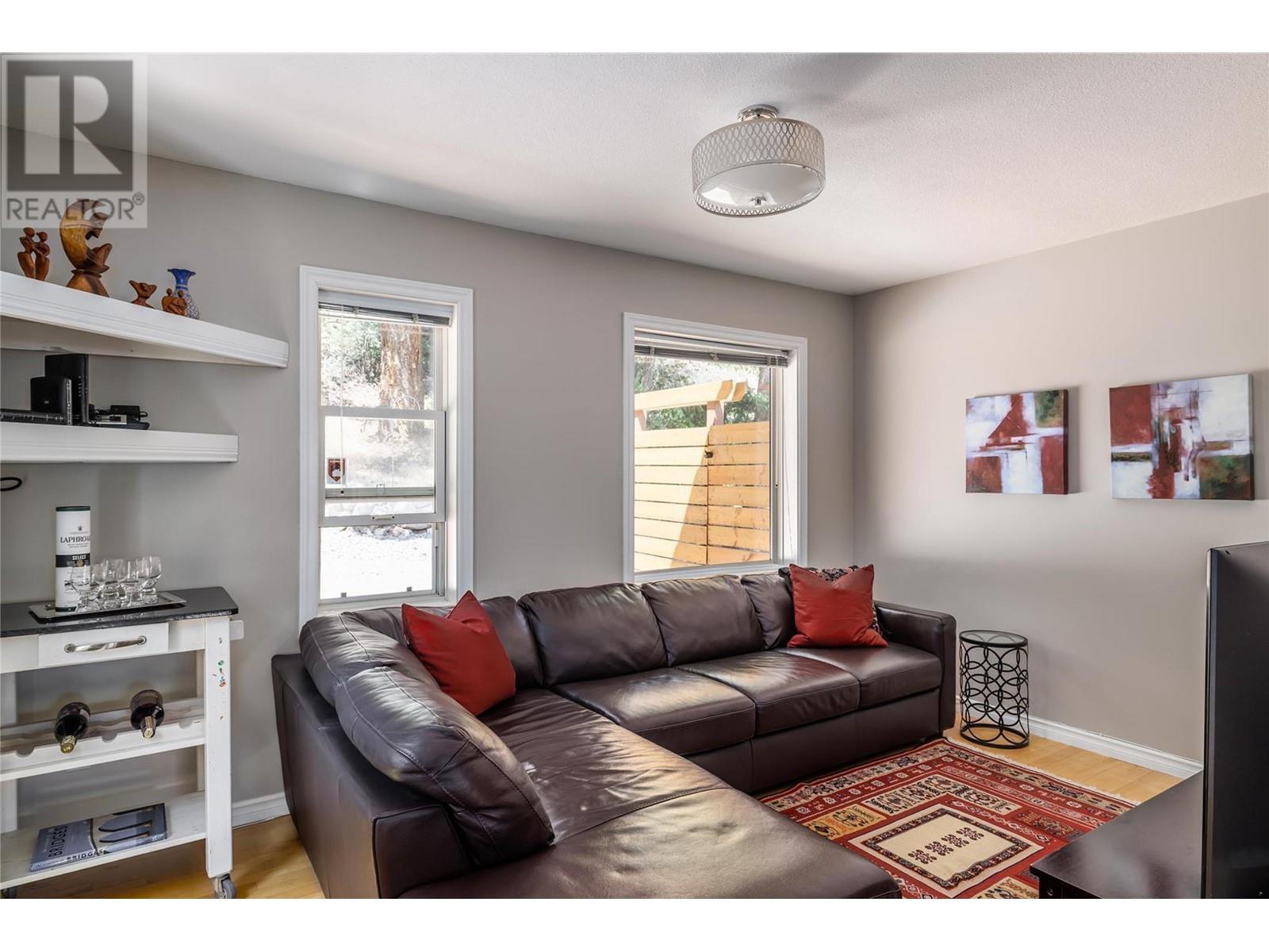 452 Glen Pine Court Unit# 9, #9