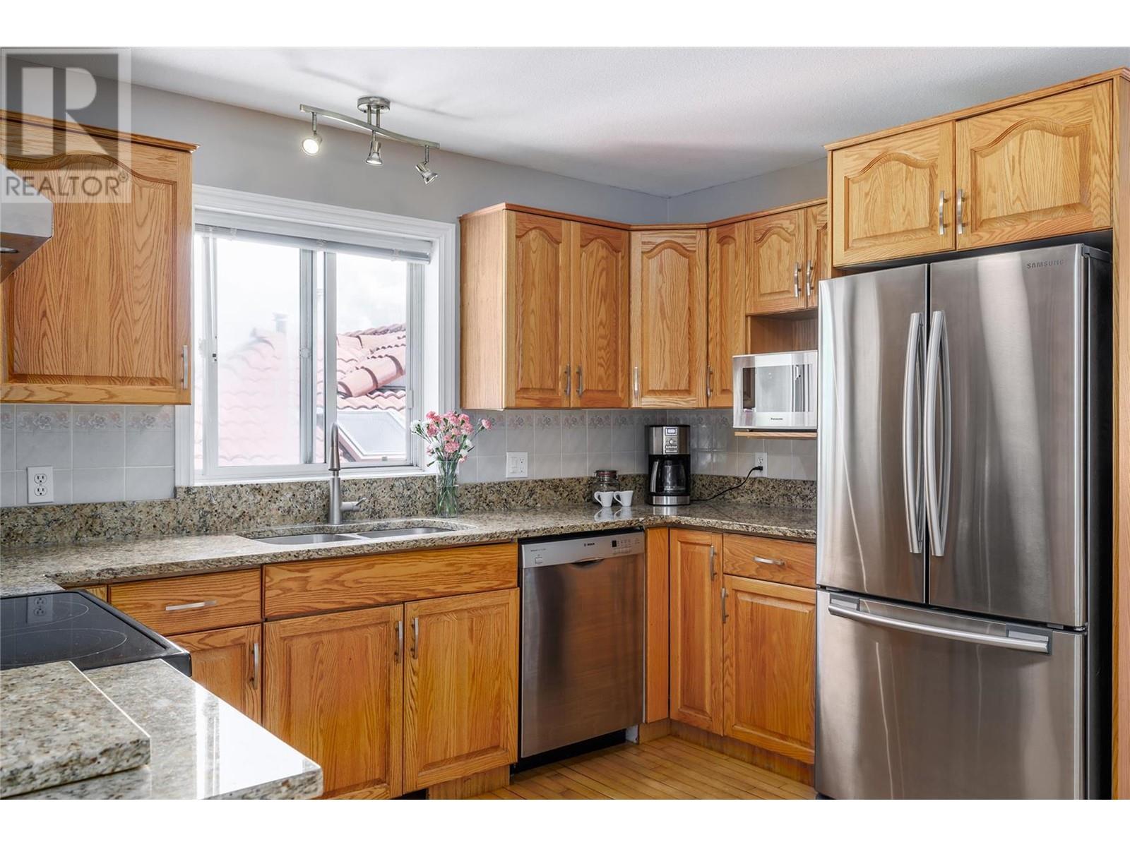 452 Glen Pine Court Unit# 9, #9