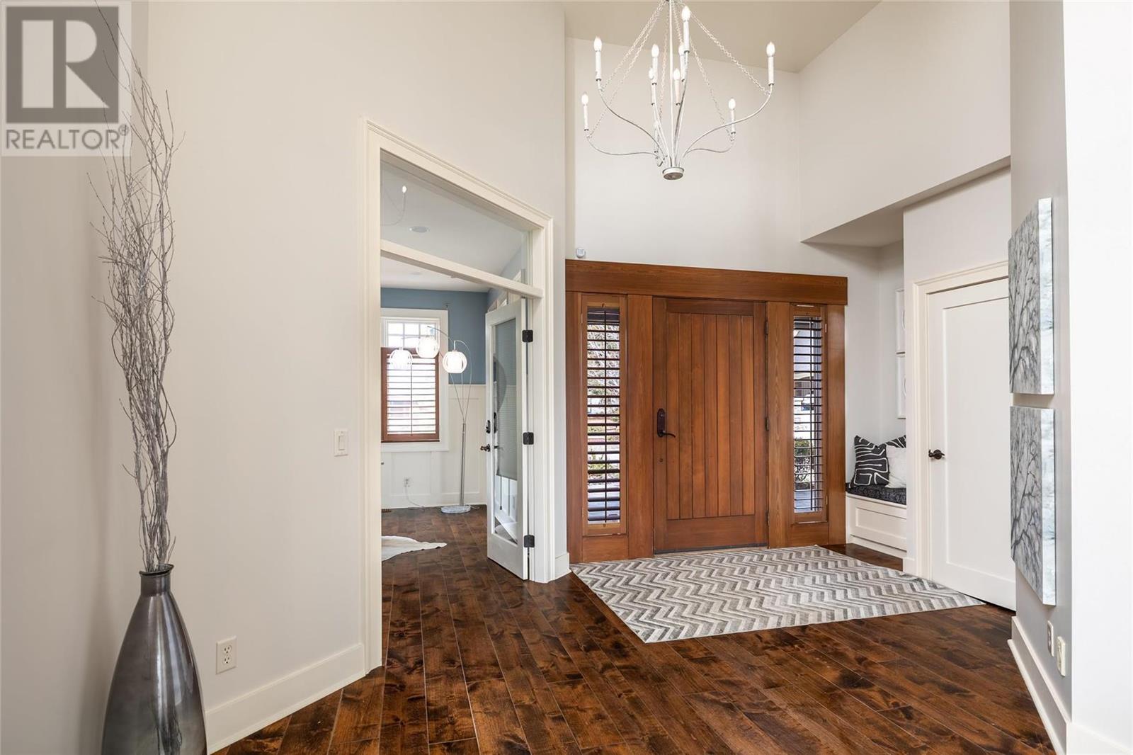 989 Westpoint Drive