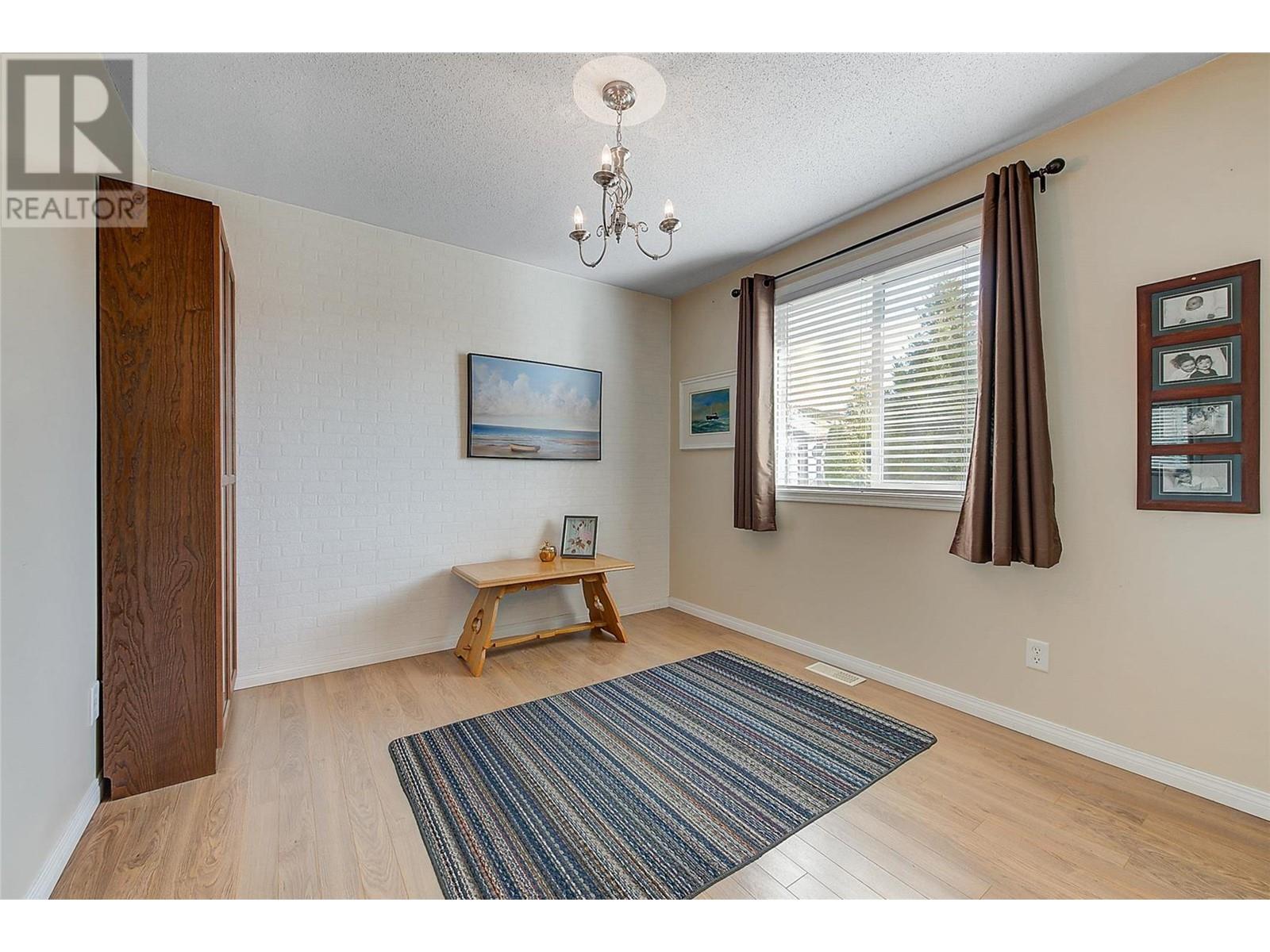 2202 Mimosa Drive