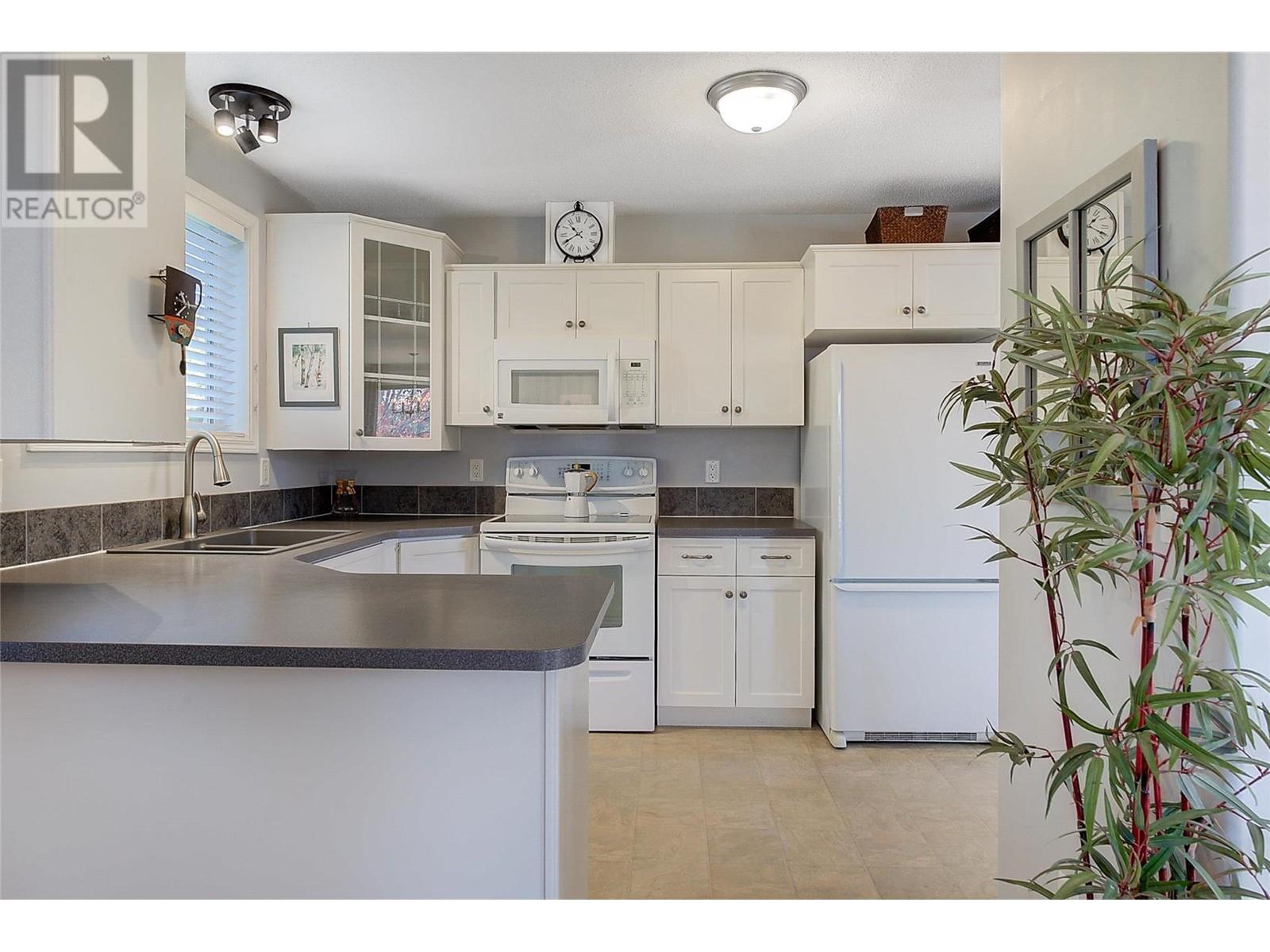 2202 Mimosa Drive