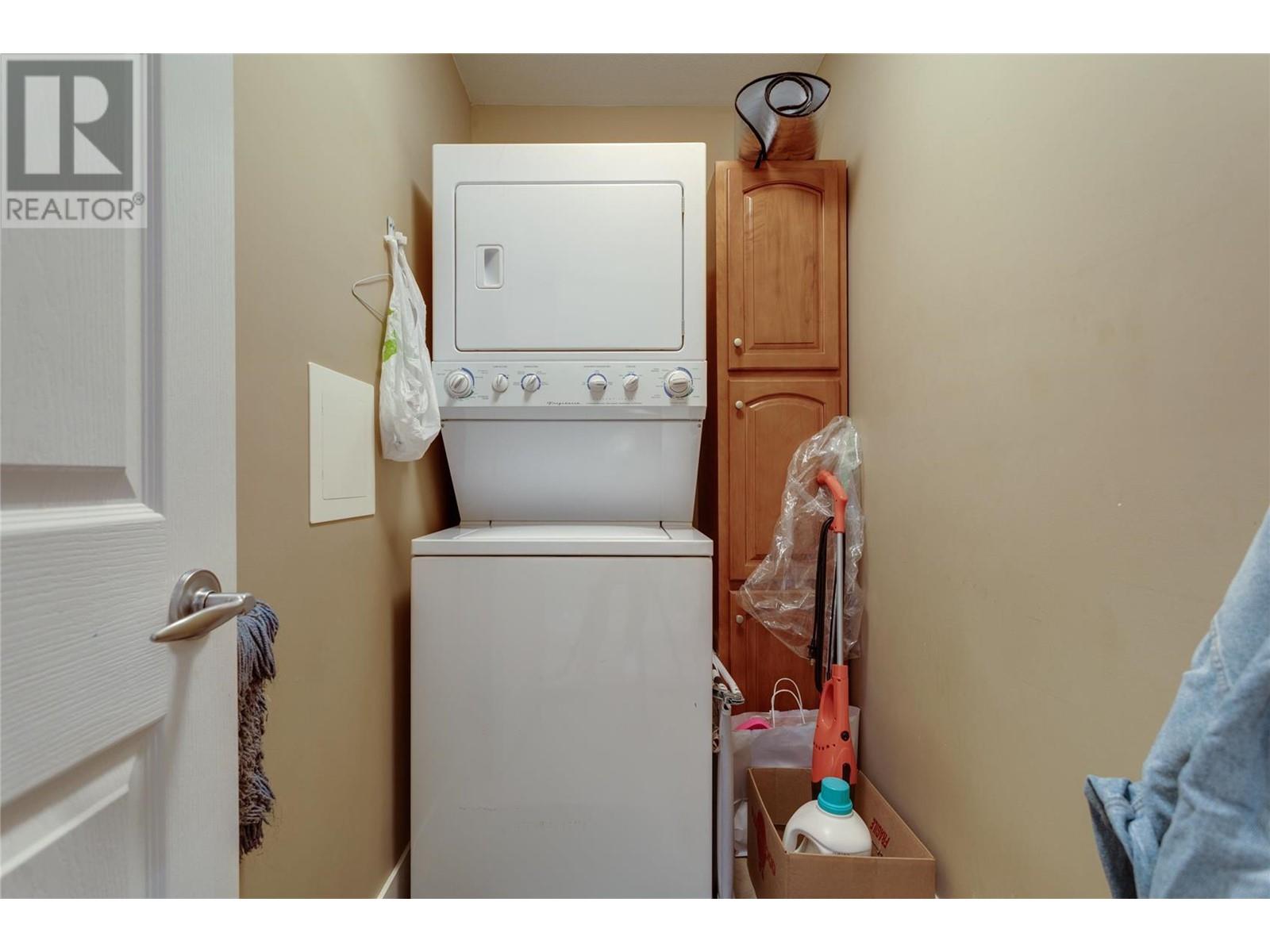 2532 Shoreline Drive Unit# 207, #207