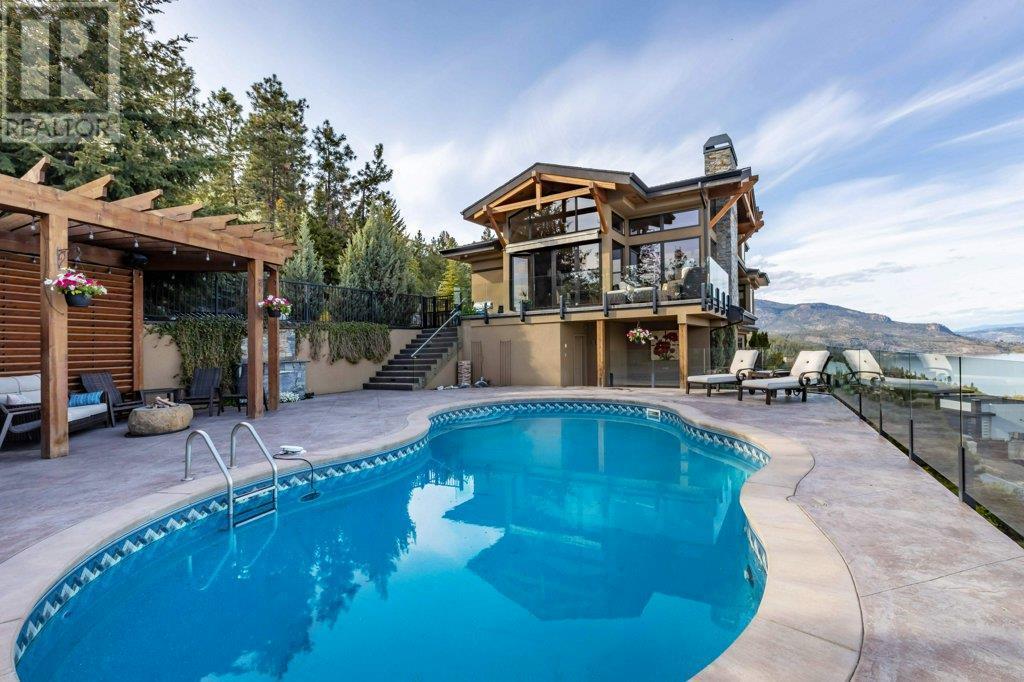 1900 Diamond View Drive