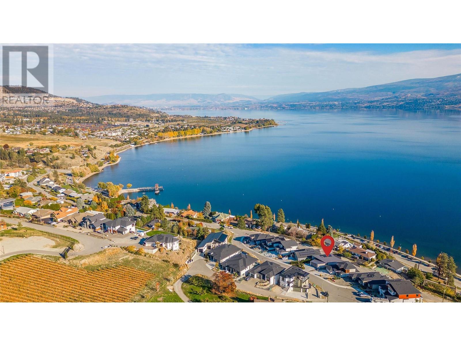 3985 Beachview Drive