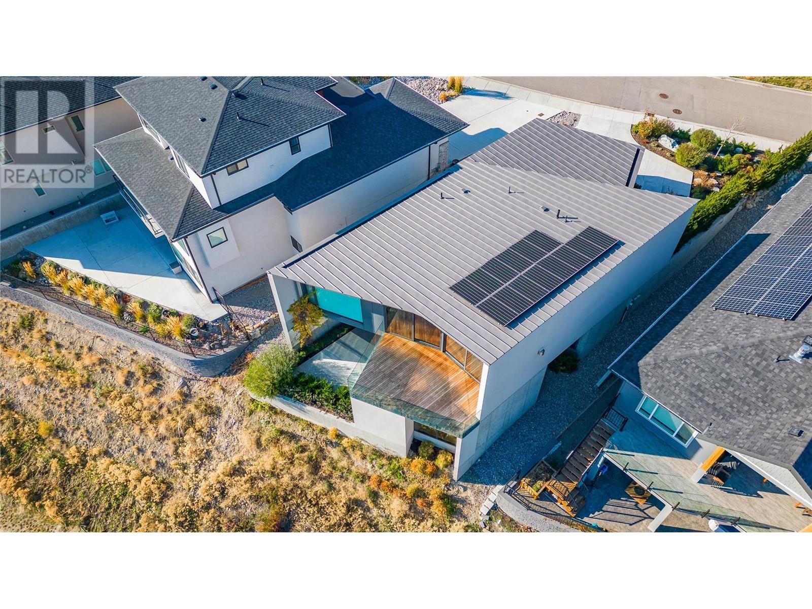 3985 Beachview Drive