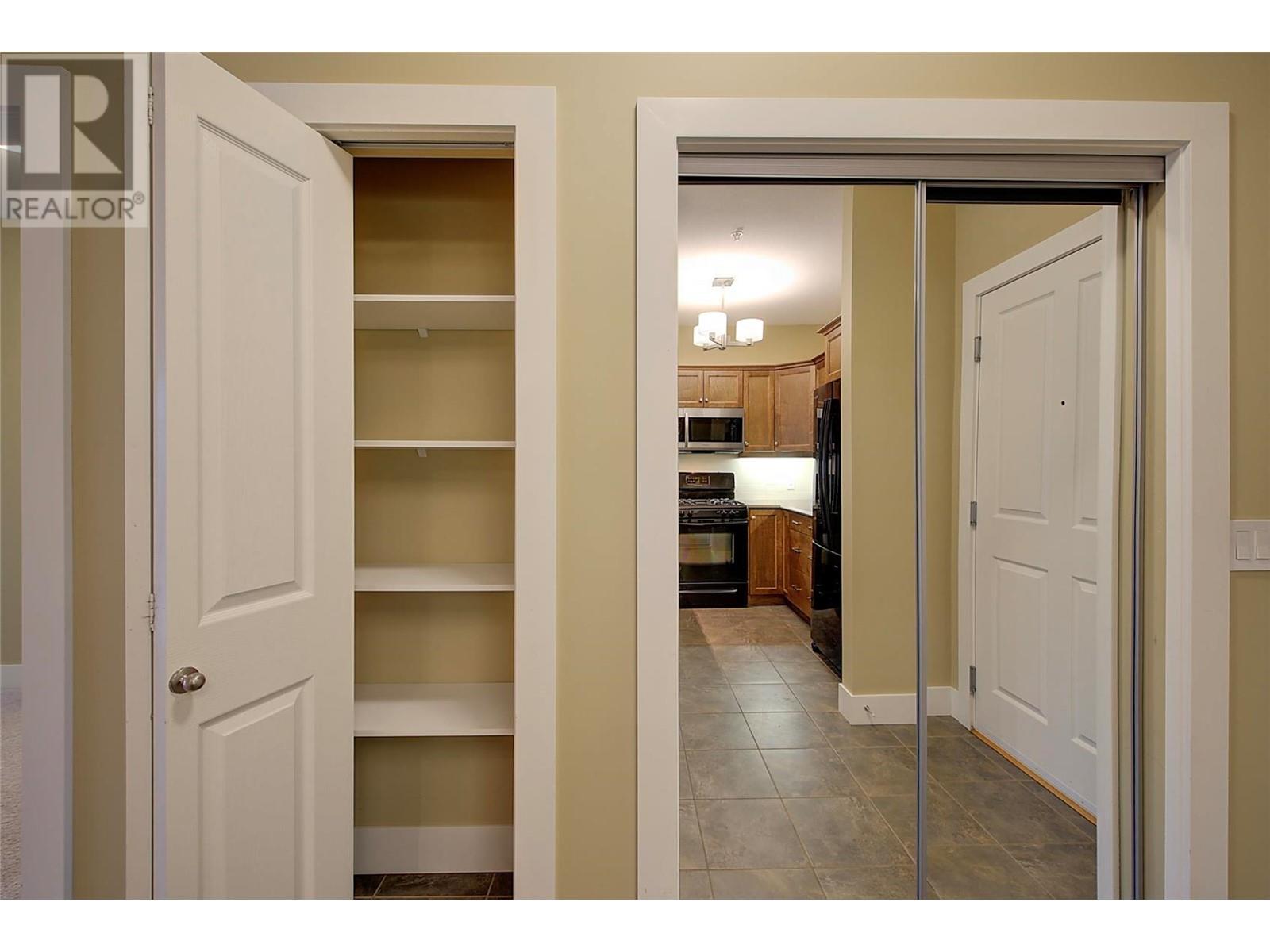 2532 Shoreline Drive Unit# 214, #214