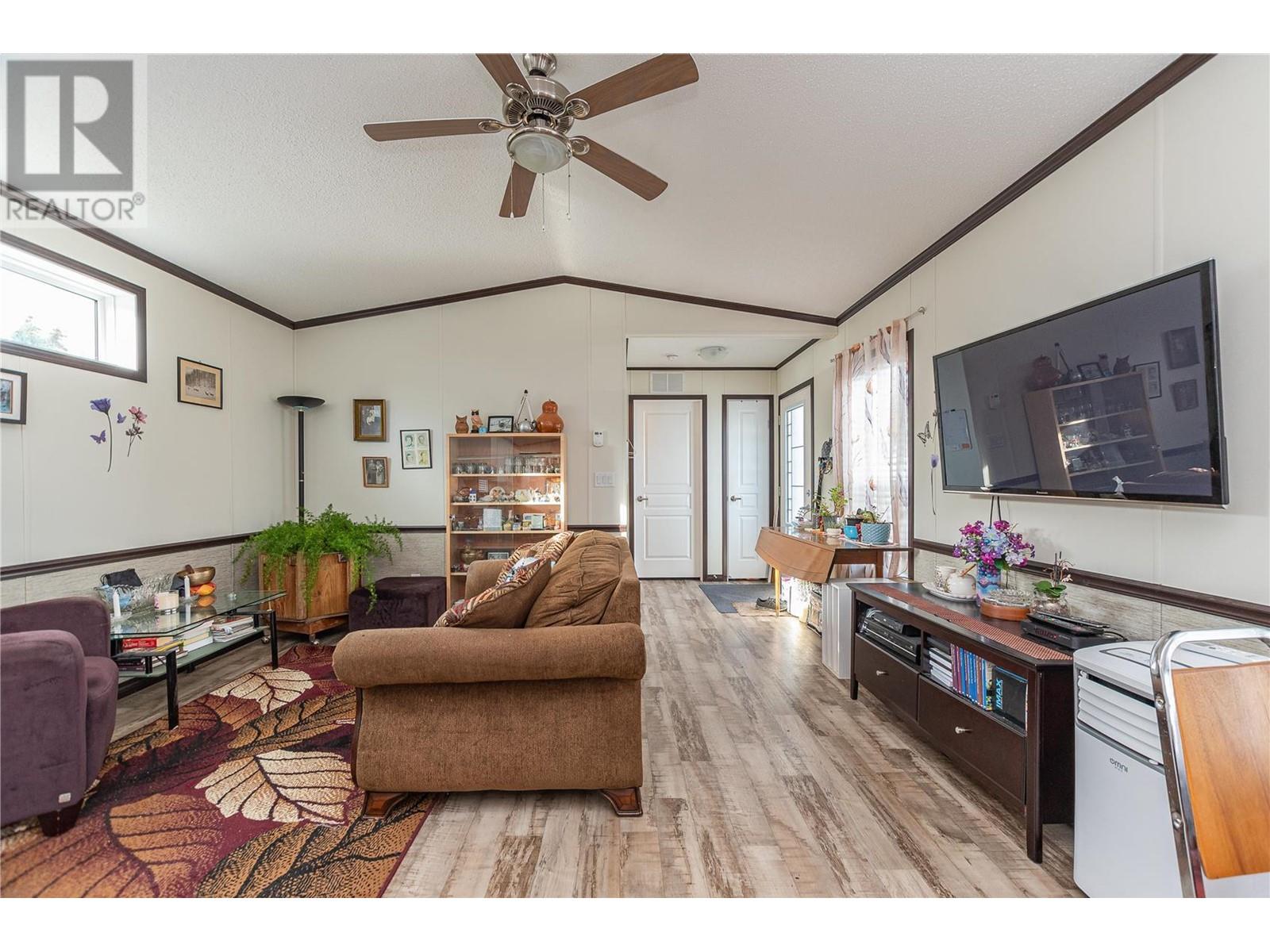 3350 10 Avenue NE Unit# 44, #44
