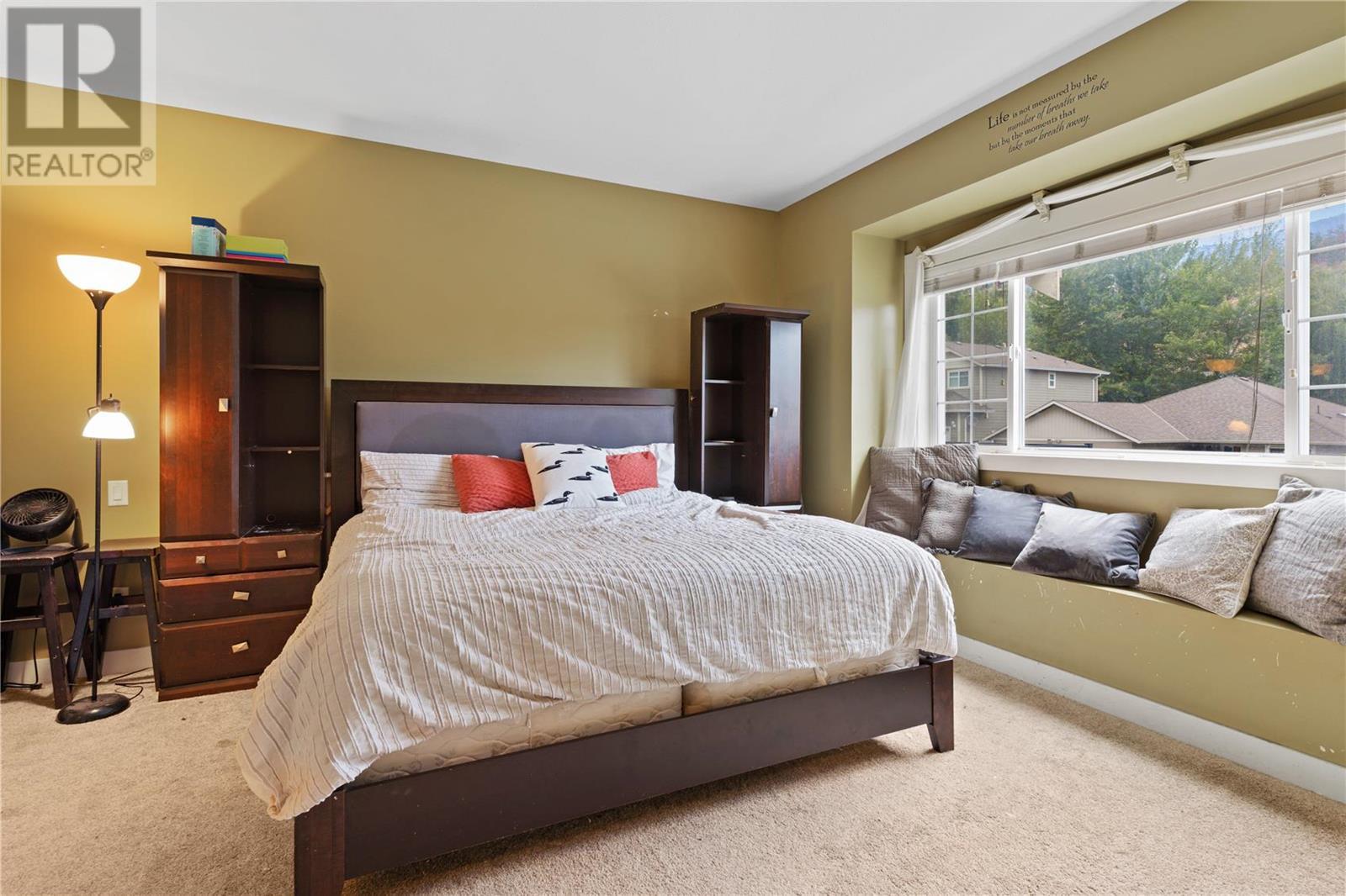 2160 Shelby Crescent