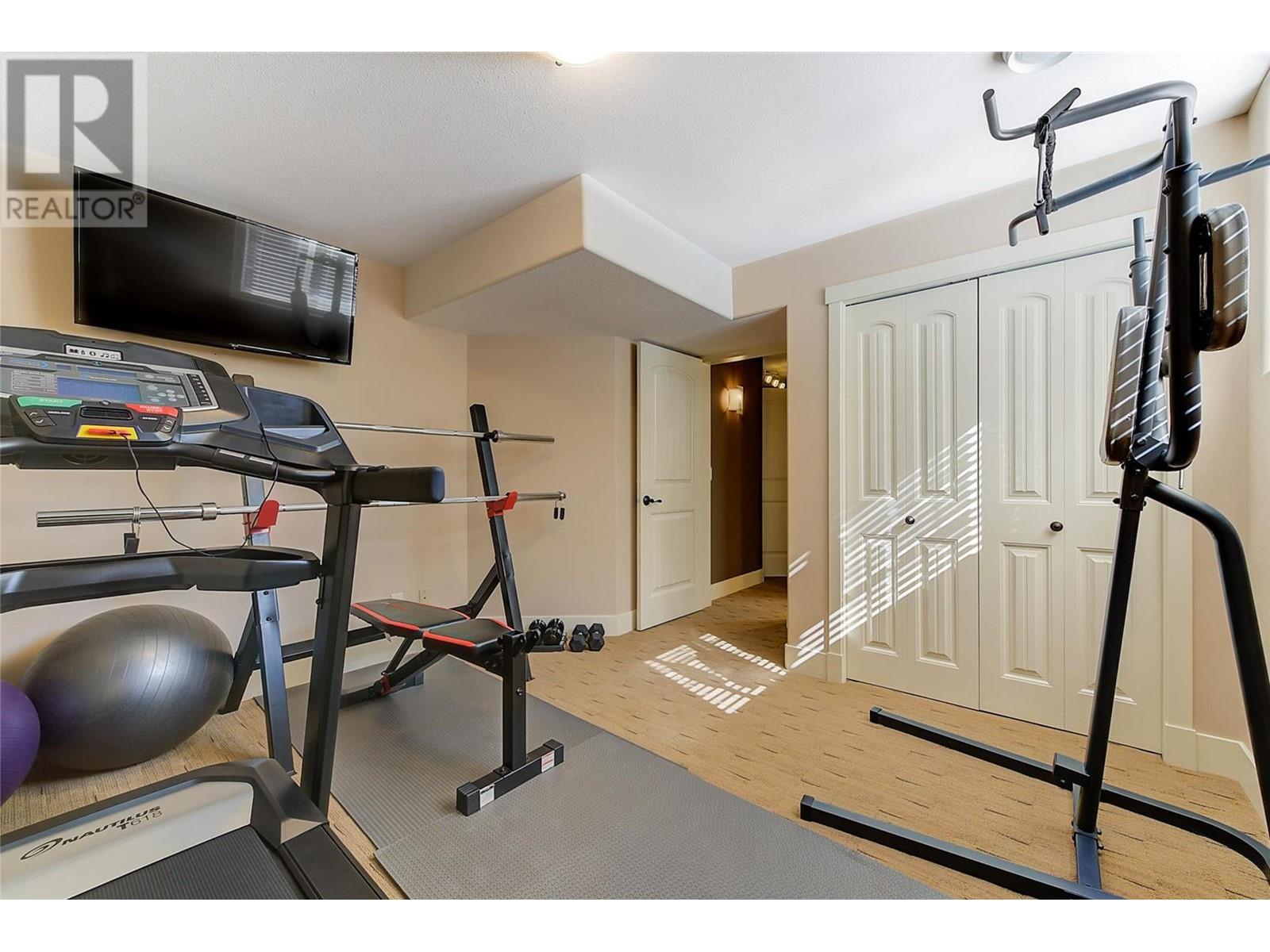 2411 Cobblestone Road