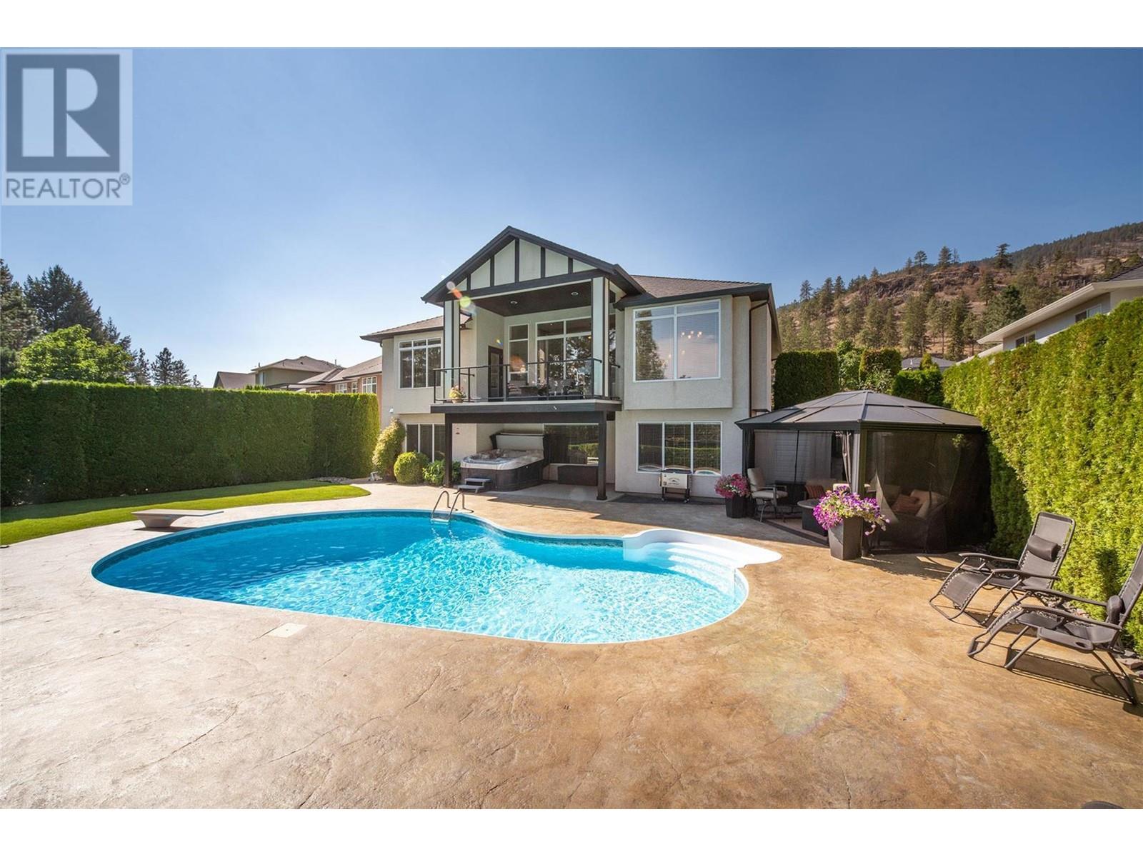 2411 Cobblestone Road