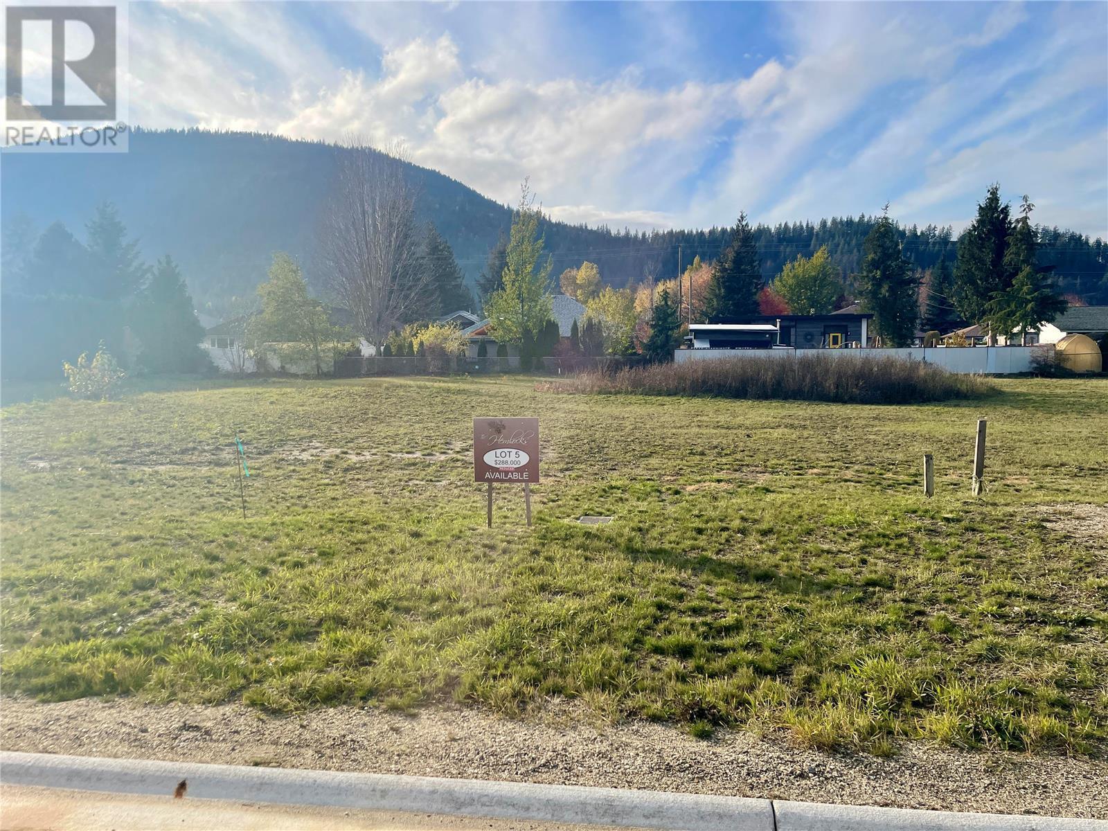 LOT 5 Hemlock South Crescent