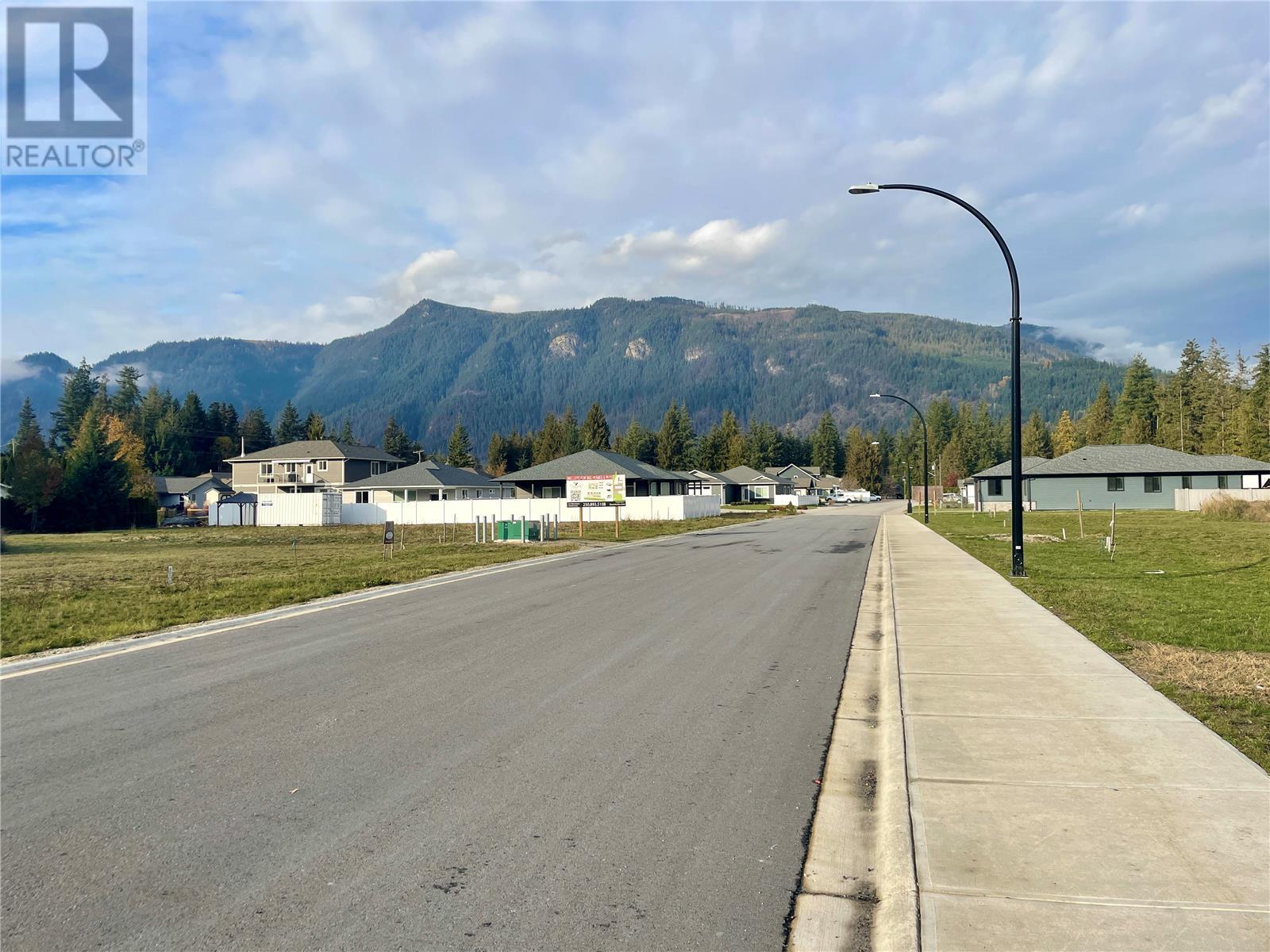 LOT 5 Hemlock South Crescent