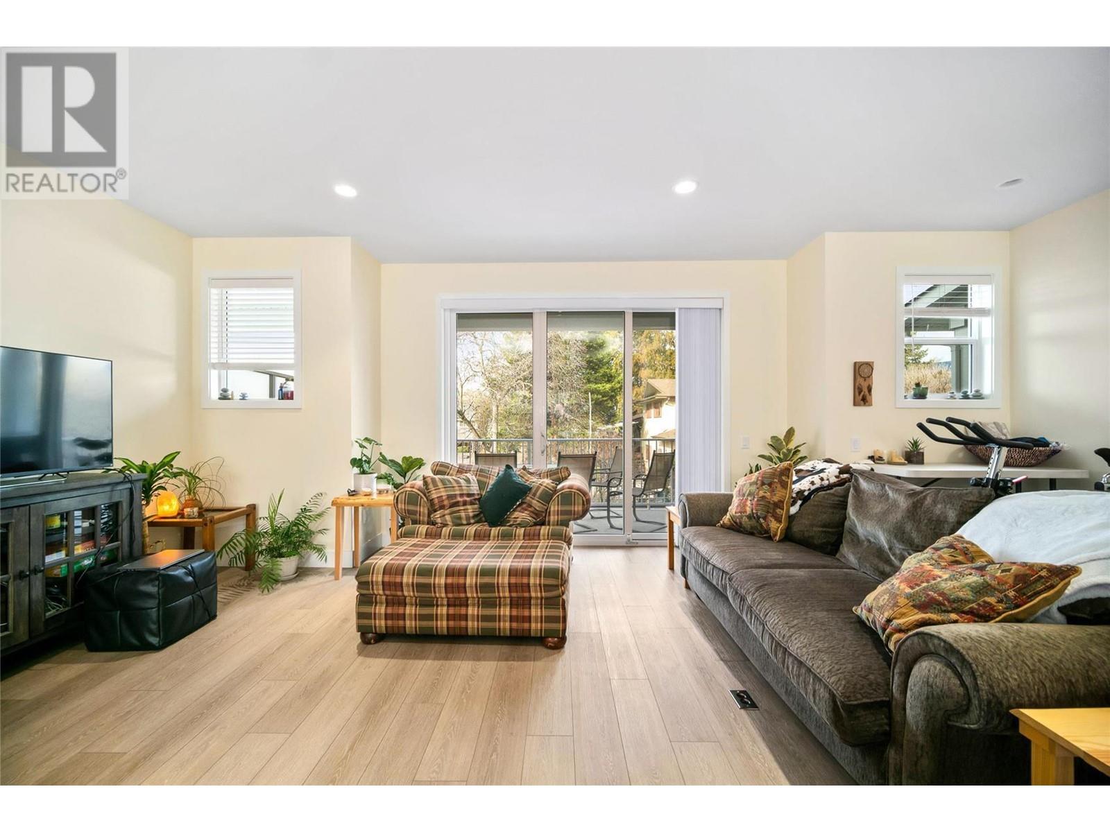 1275 Brookside Avenue Unit# 3, #3