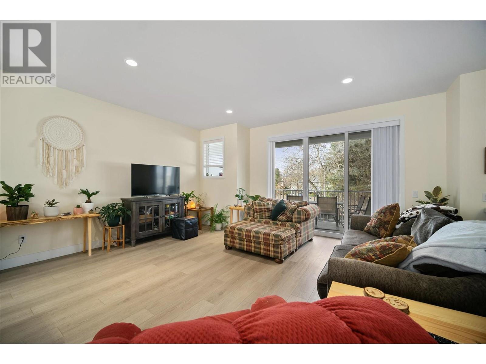 1275 Brookside Avenue Unit# 3, #3