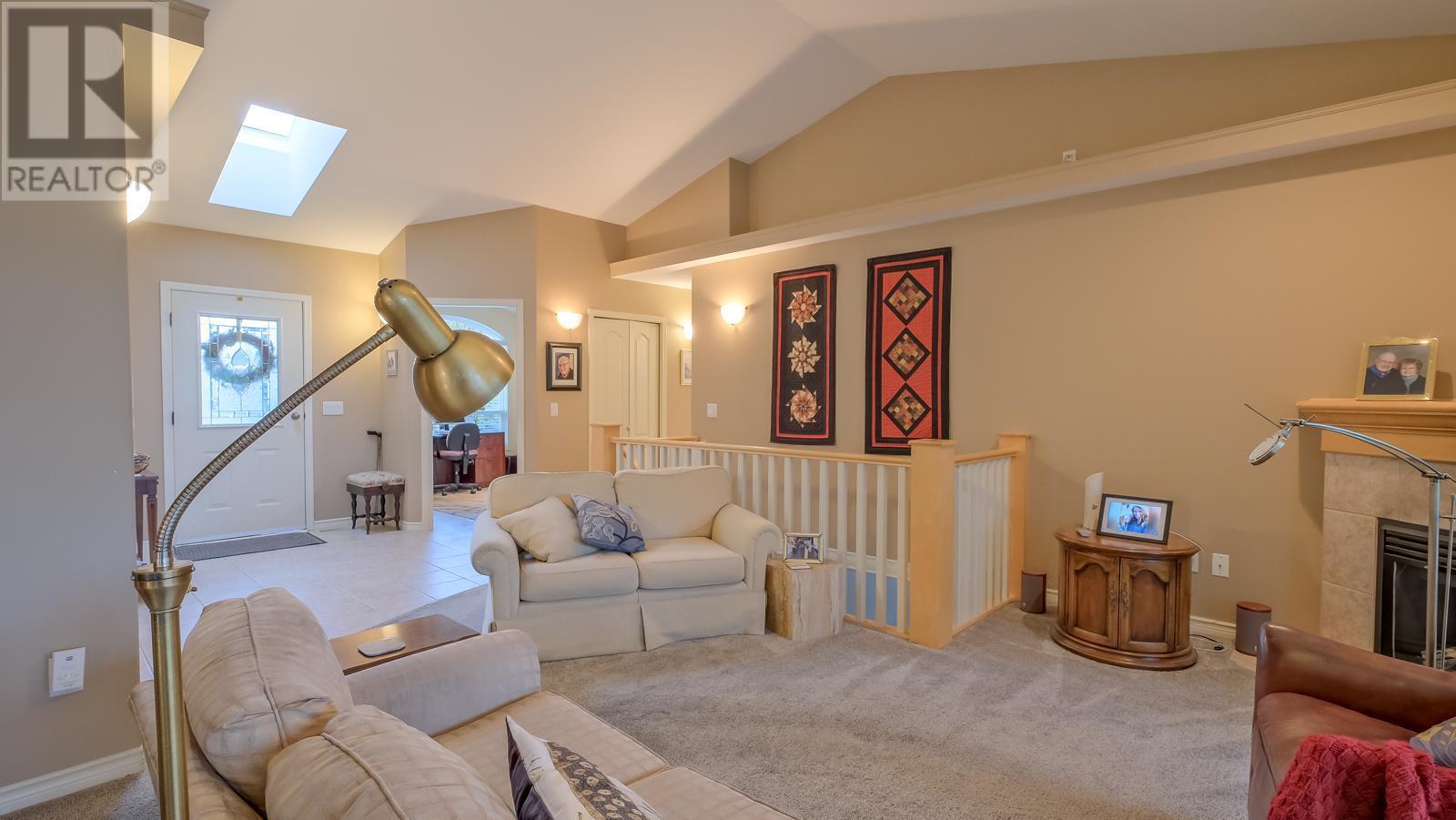 2083 Rosealee Court