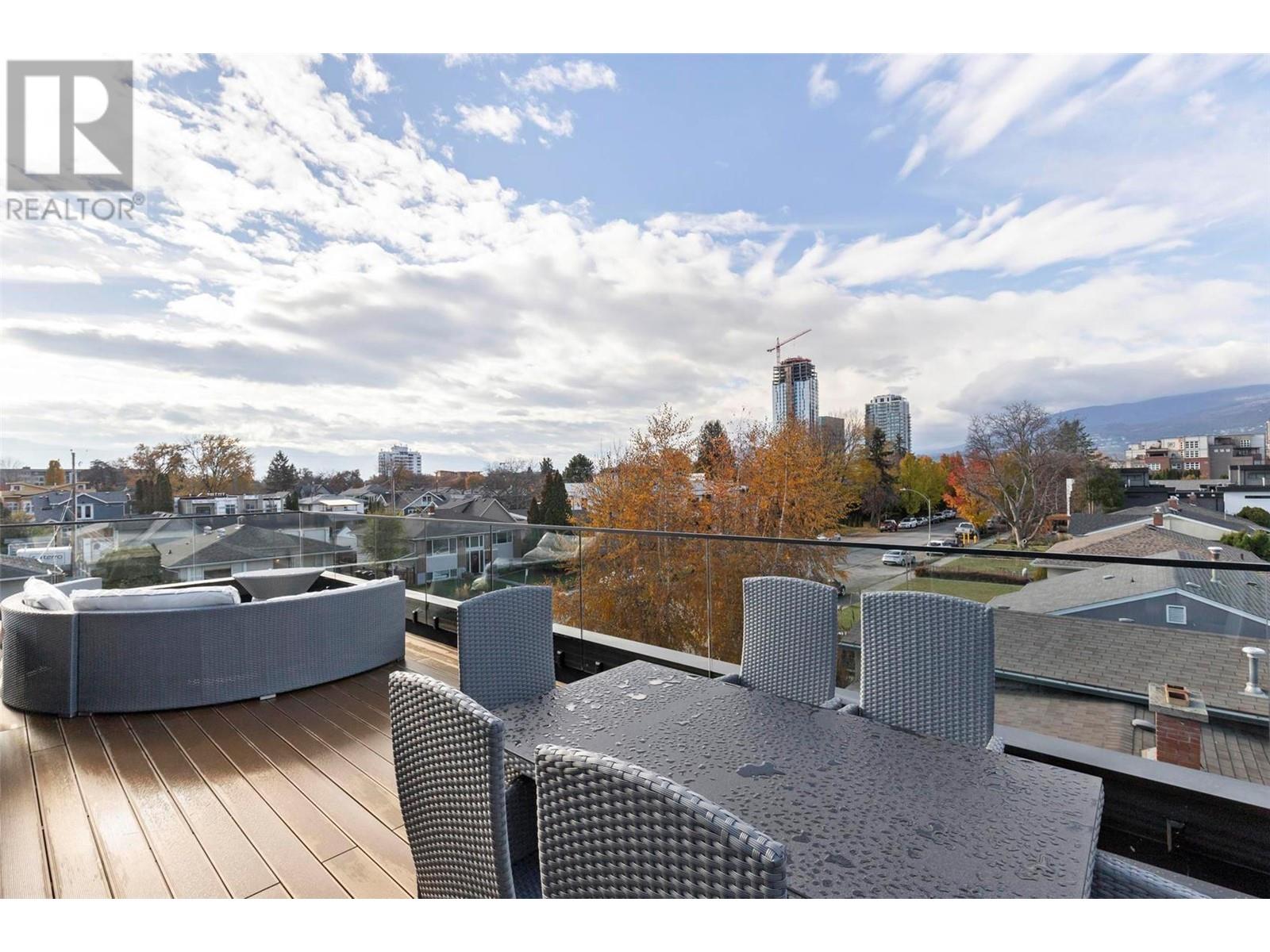 832 Martin Avenue Unit# 3, #3