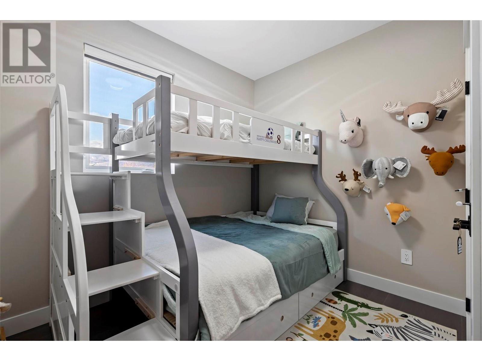 832 Martin Avenue Unit# 3, #3
