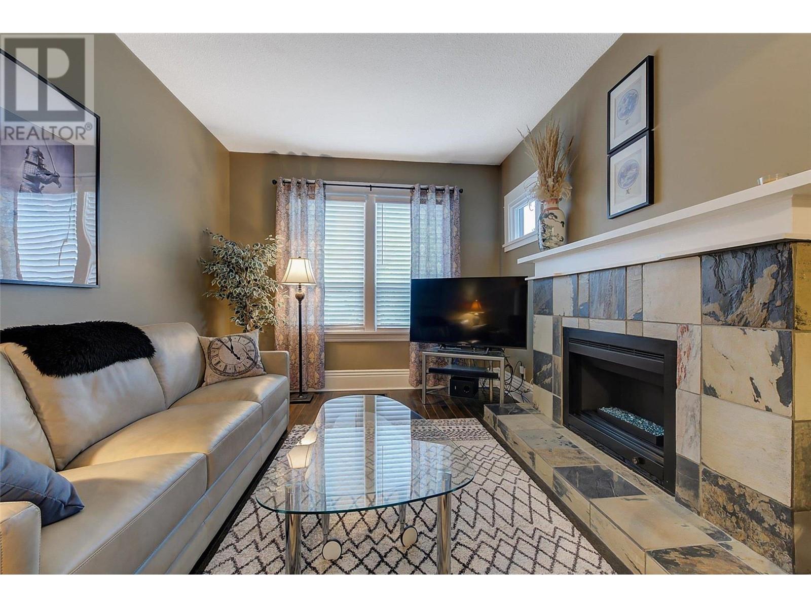 3082 Jolinda Court