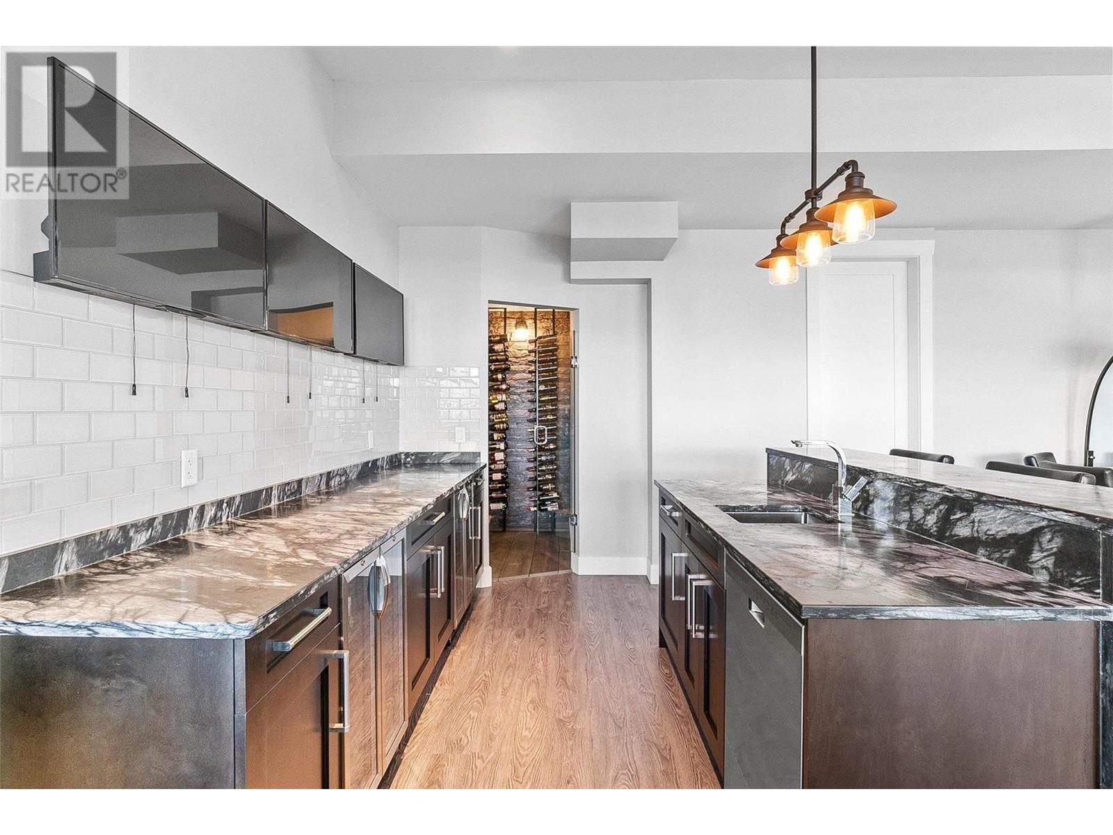 1785 Diamond View Drive